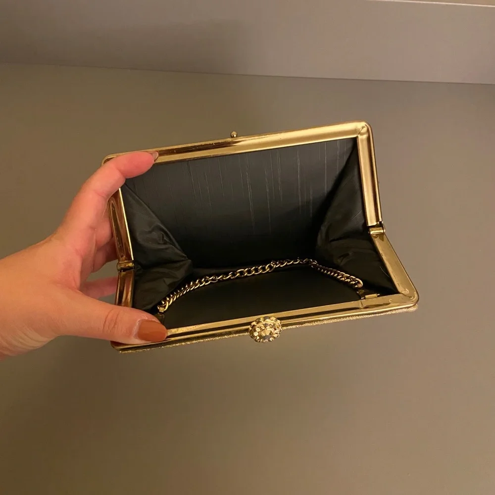 Vintage Gold Clutch 👛